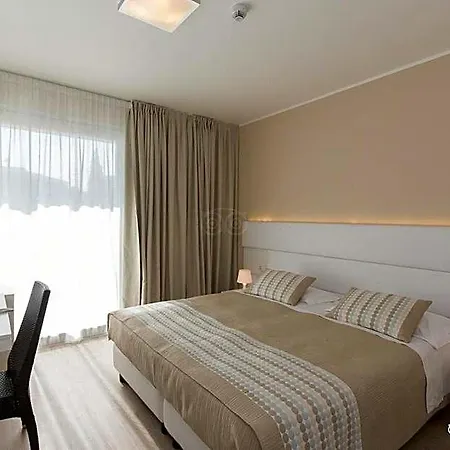 Katy Hotel 3*